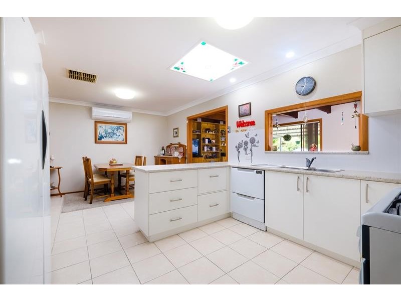 344 Shirleen Cres, Lavington NSW 2641