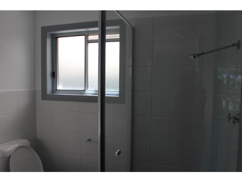 8 Karl Court, Lavington NSW 2641