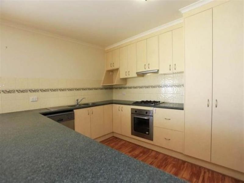 61 Jacaranda Street, West Albury NSW 2640