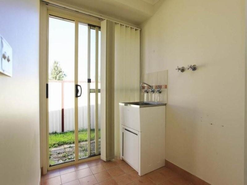 61 Jacaranda Street, West Albury NSW 2640