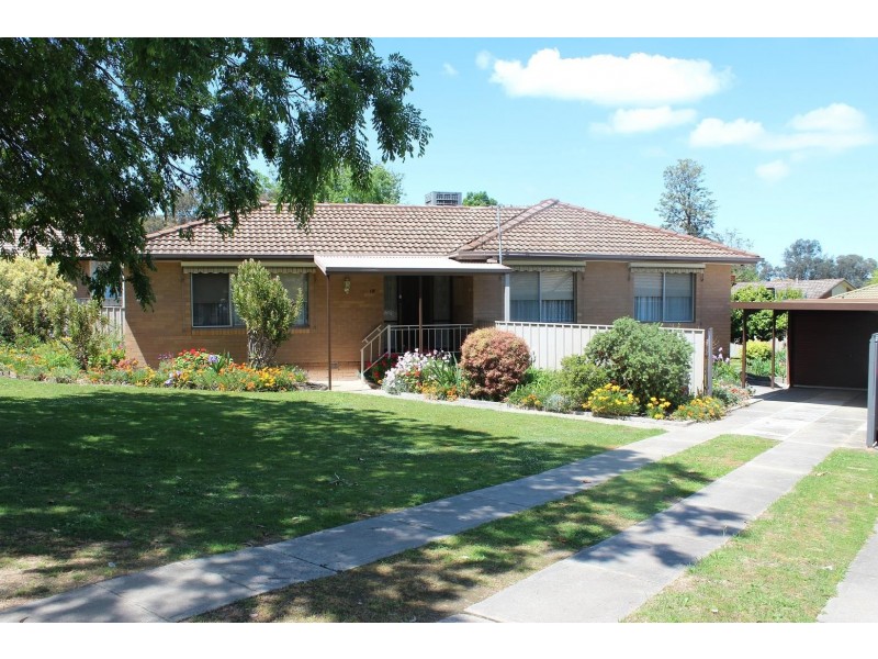 18 Conmurra Way, Springdale Heights NSW 2641