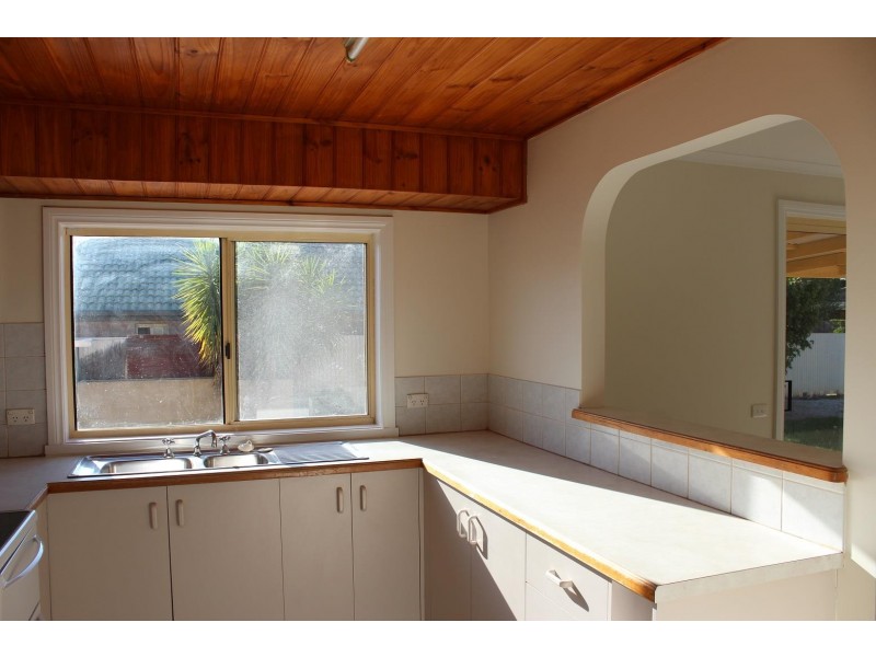 677 Centaur Road, Hamilton Valley NSW 2641