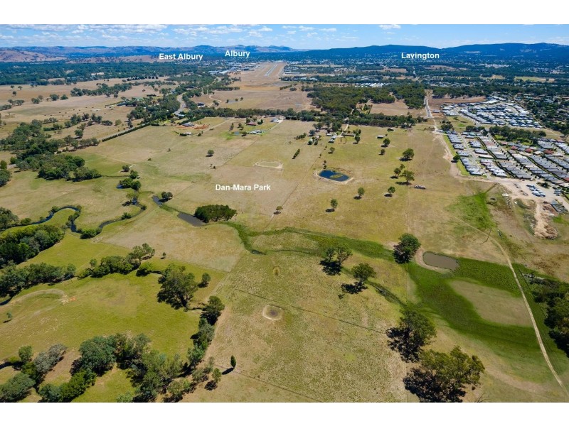 64 Table Top Road, Thurgoona NSW 2640