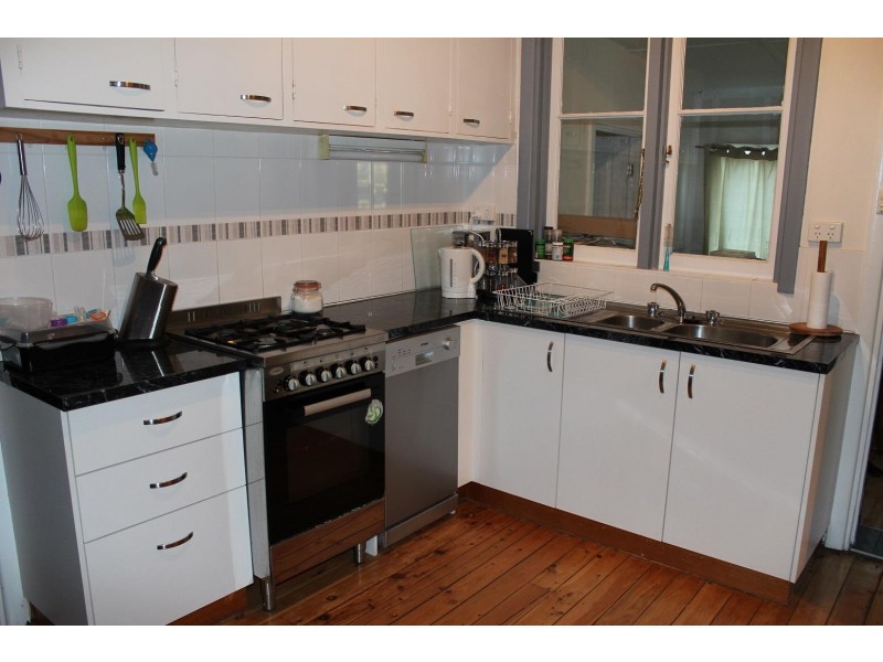 313 Downside Street, East Albury NSW 2640