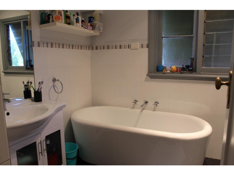 313 Downside Street, East Albury NSW 2640