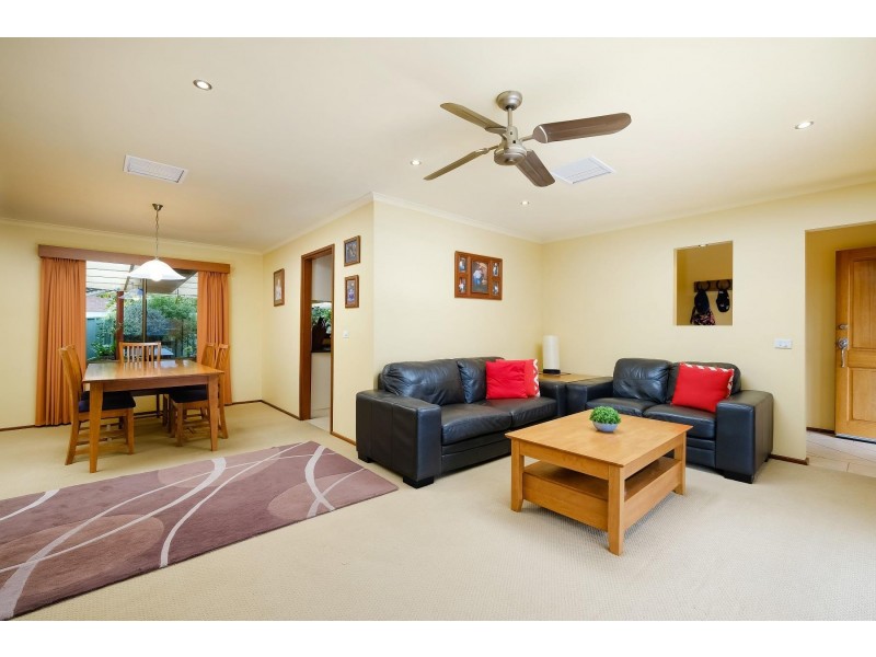 359 Woodstock Court, East Albury NSW 2640