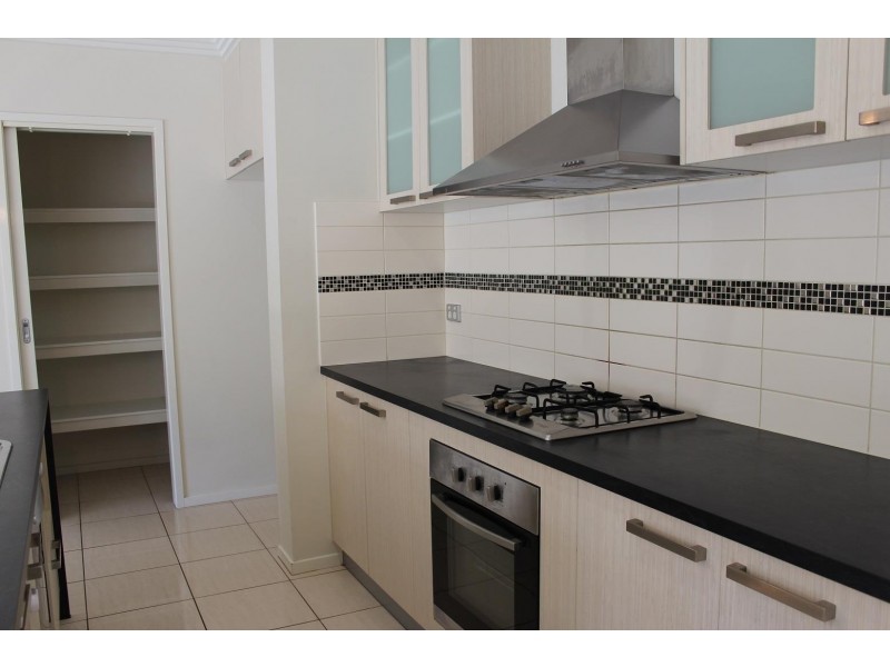 25 Kurrajong Crescent, West Albury NSW 2640