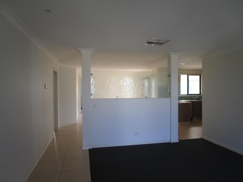 28 Dalbirra Place, Springdale Heights NSW 2641