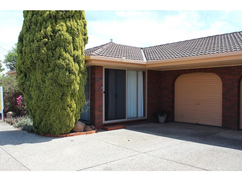 4/379 Parnall Street, Lavington NSW 2641