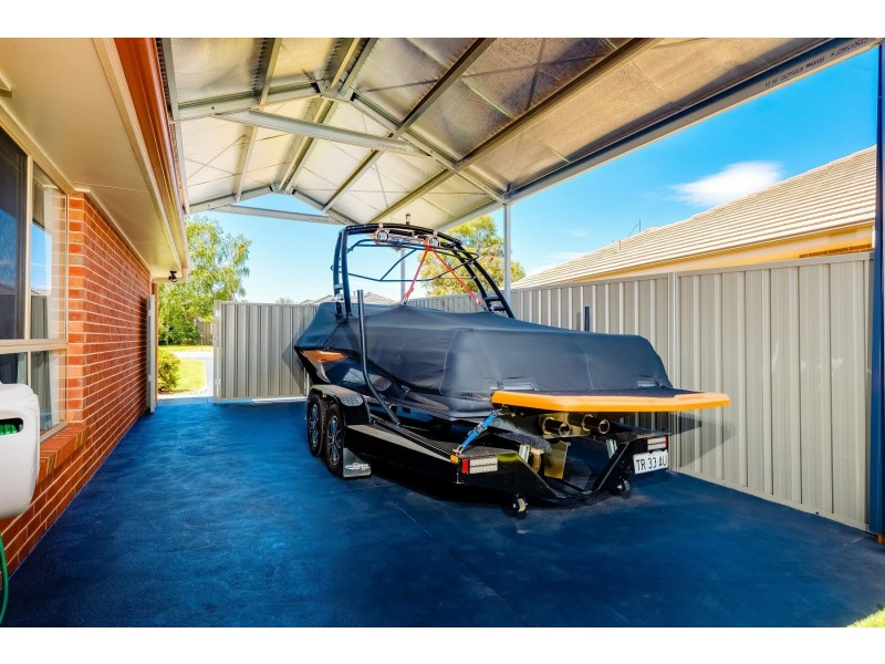 54 Honeyeater Circuit, Thurgoona NSW 2640