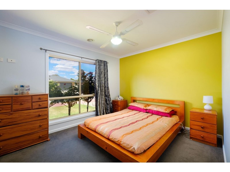 7 Cobby Court, Lavington NSW 2641