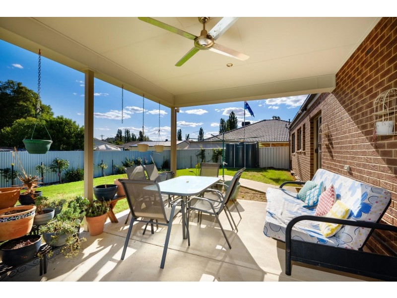 7 Cobby Court, Lavington NSW 2641