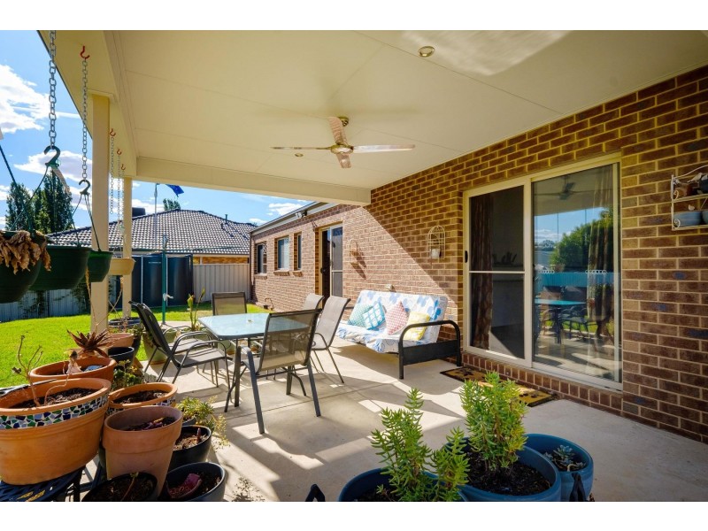 7 Cobby Court, Lavington NSW 2641