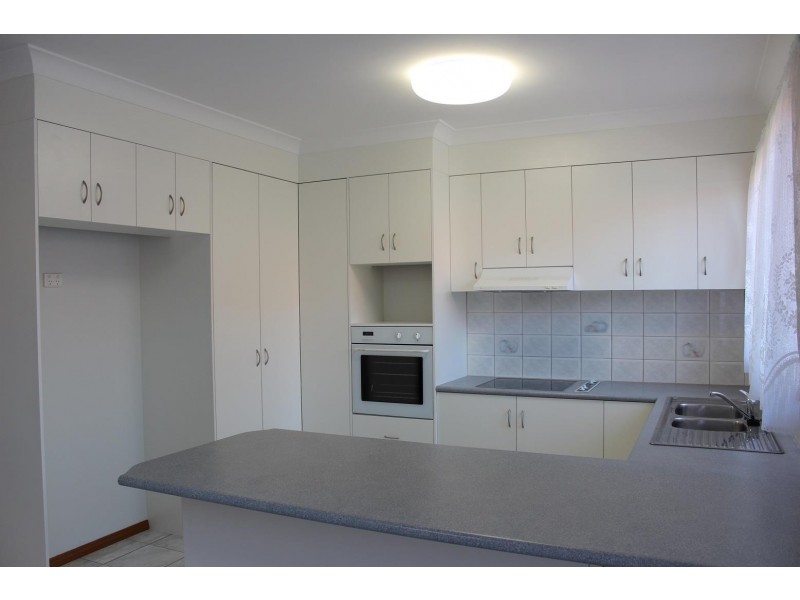 549 Iluka Crescent, Lavington NSW 2641