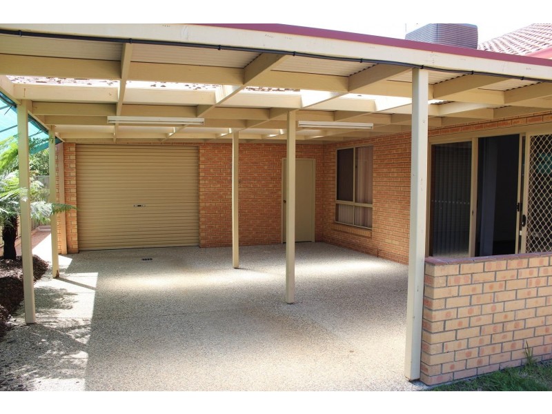 549 Iluka Crescent, Lavington NSW 2641