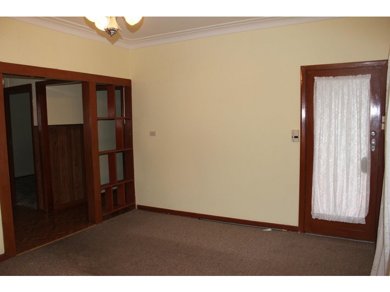 516 Kotthoff Street, Lavington NSW 2641