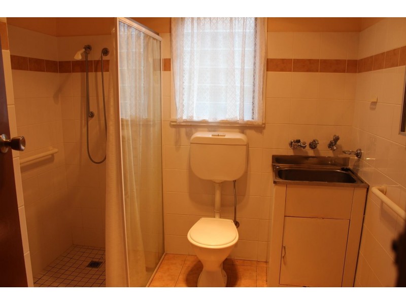 516 Kotthoff Street, Lavington NSW 2641