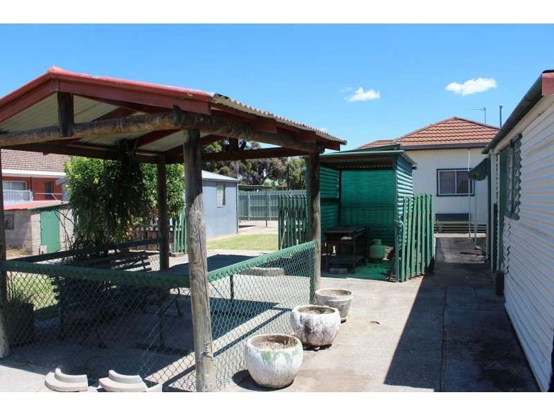 516 Kotthoff Street, Lavington NSW 2641