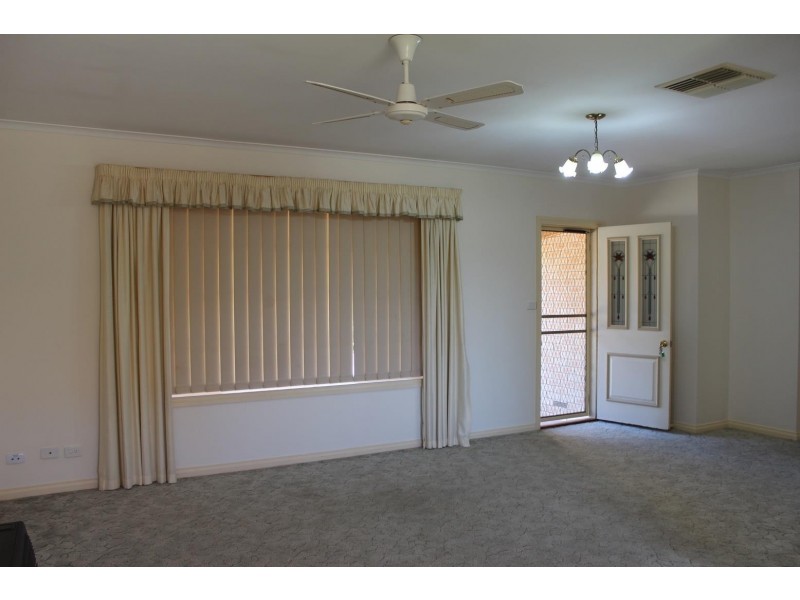 44 Grandview Terrace, East Albury NSW 2640