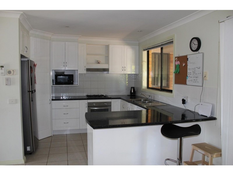 34 Briese Court, Thurgoona NSW 2640