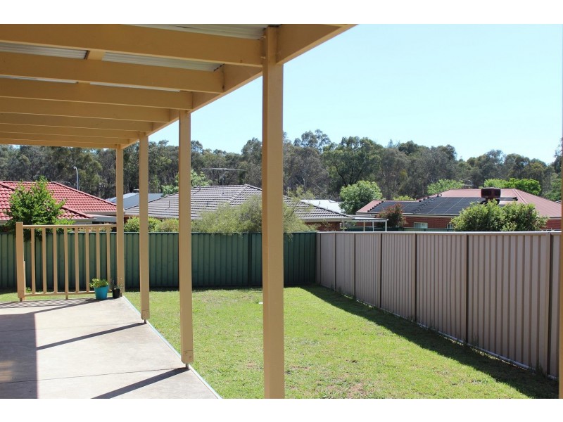 34 Briese Court, Thurgoona NSW 2640