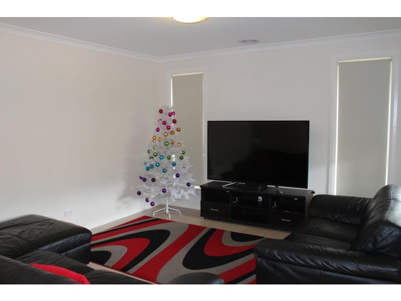 49 Greta Drive, Hamilton Valley NSW 2641