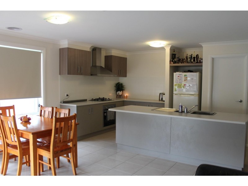 49 Greta Drive, Hamilton Valley NSW 2641