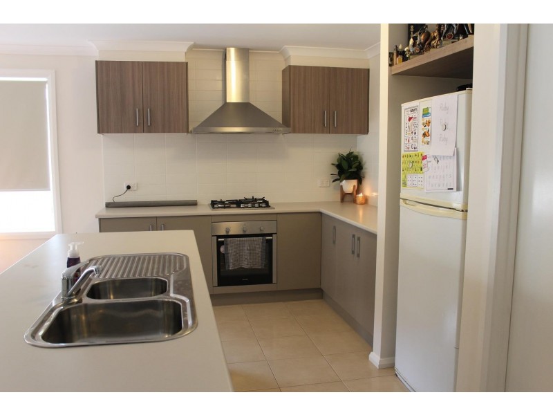 49 Greta Drive, Hamilton Valley NSW 2641