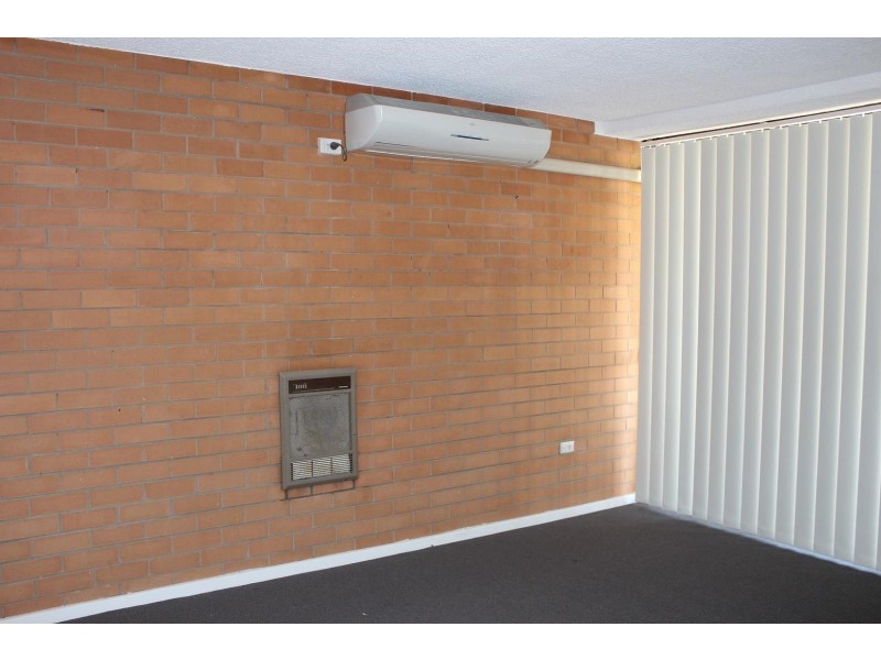 2/429 Mcdonald Road, Lavington NSW 2641