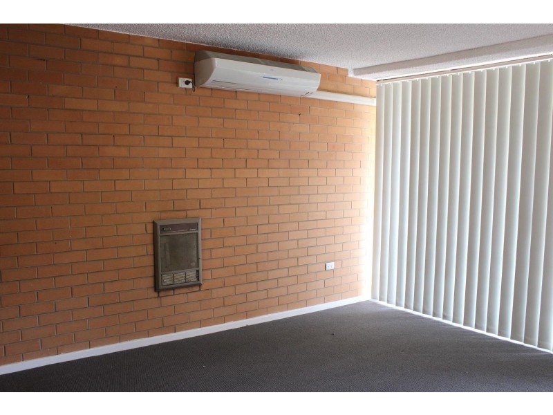 2/429 Mcdonald Road, Lavington NSW 2641