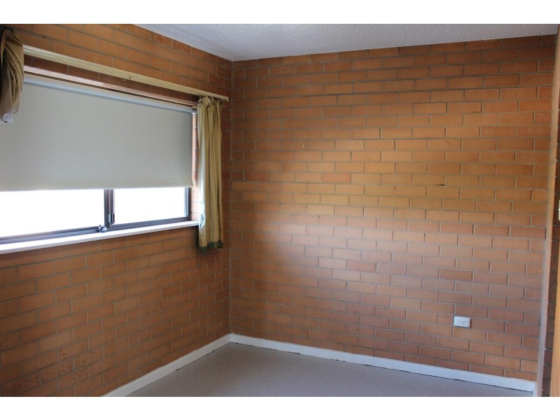 2/429 Mcdonald Road, Lavington NSW 2641