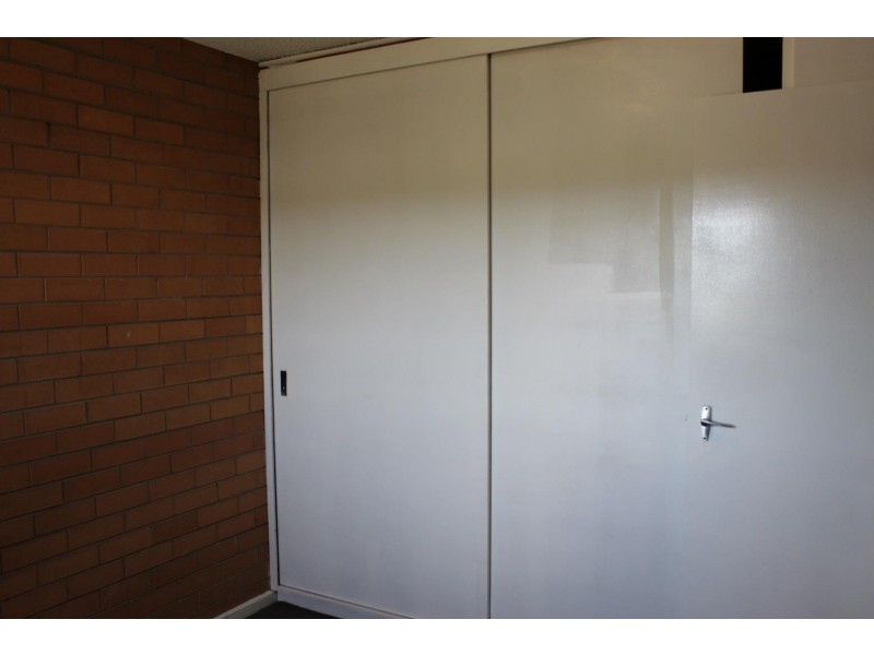 2/429 Mcdonald Road, Lavington NSW 2641