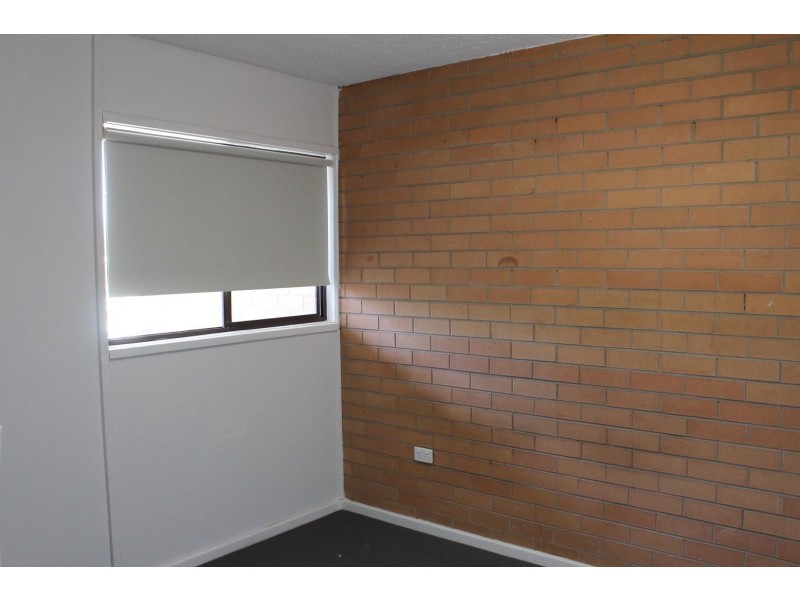 2/429 Mcdonald Road, Lavington NSW 2641