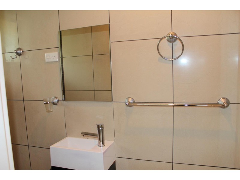 2/718 East Street, East Albury NSW 2640