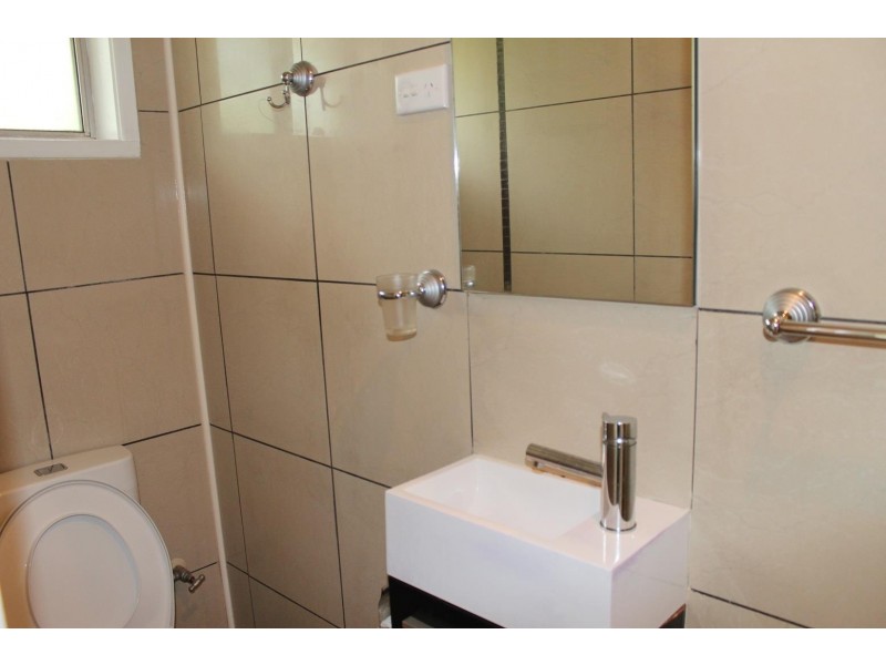 2/718 East Street, East Albury NSW 2640