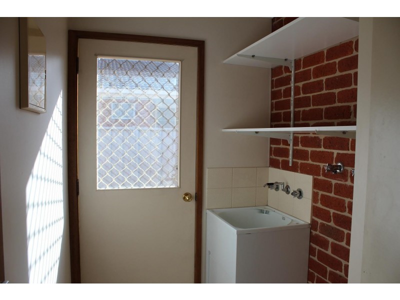 2/732 Lavis Street, East Albury NSW 2640