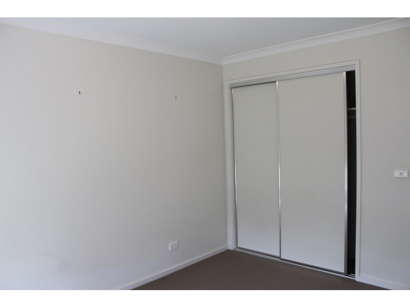 446 Kotthoff Street, Lavington NSW 2641