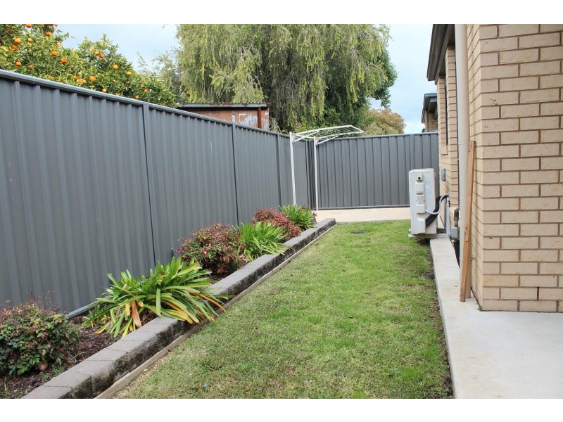 446 Kotthoff Street, Lavington NSW 2641