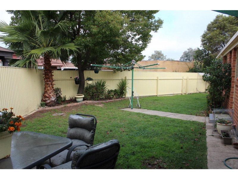 2/34 Saville Avenue, Lavington NSW 2641