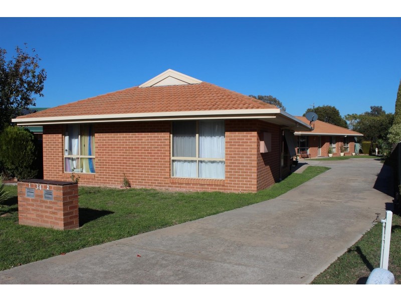 2/34 Saville Avenue, Lavington NSW 2641