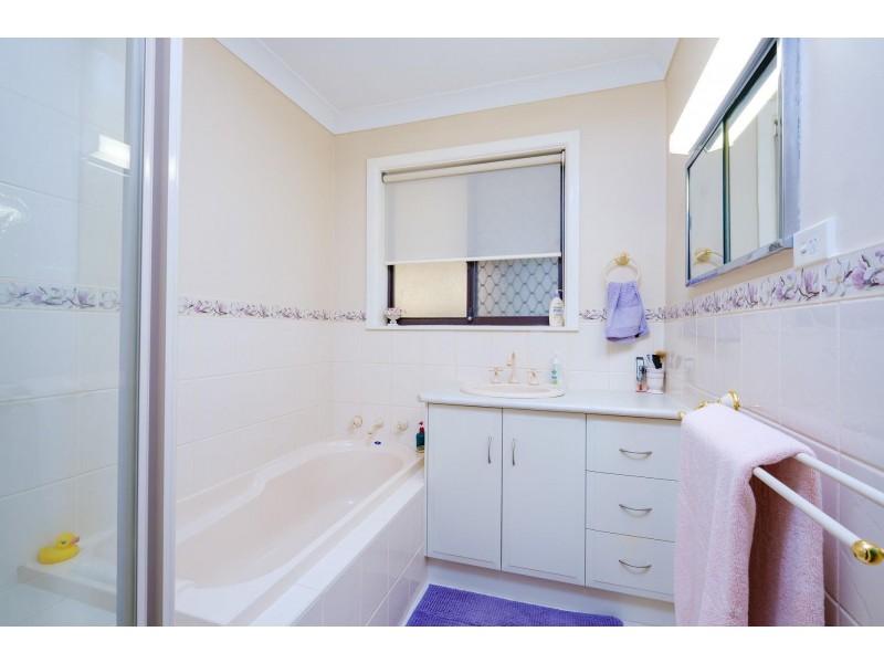 446 Mcdonald Road, Lavington NSW 2641