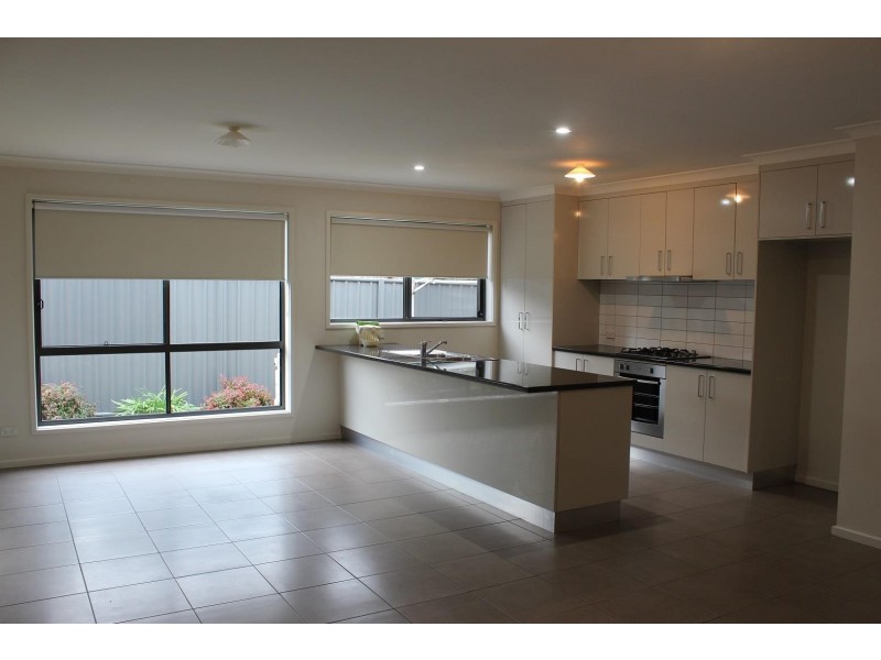 446 Kotthoff Street, Lavington NSW 2641