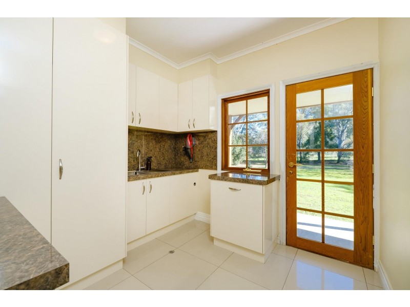13 Quartz Hill Road, Jindera NSW 2642