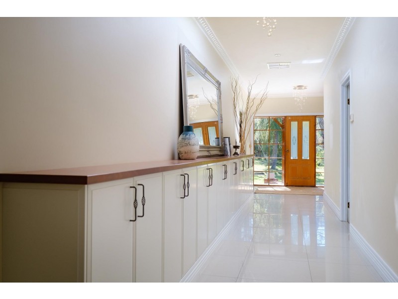 13 Quartz Hill Road, Jindera NSW 2642