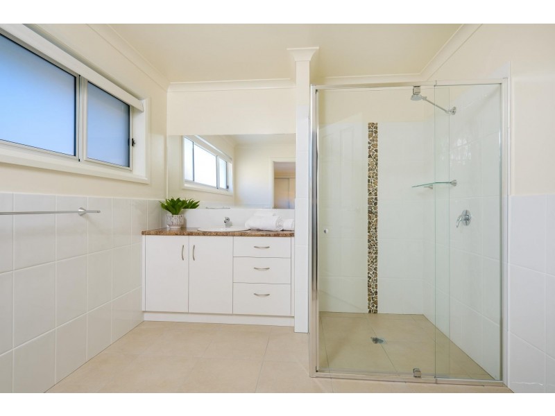 170 Bilba  Street, East Albury NSW 2640