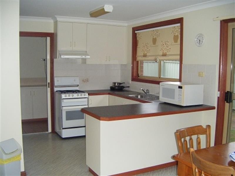 3/16 Keatinge  Court, Lavington NSW 2641