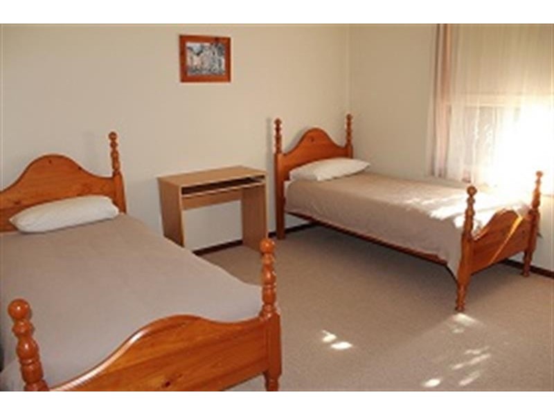 3/16 Keatinge  Court, Lavington NSW 2641