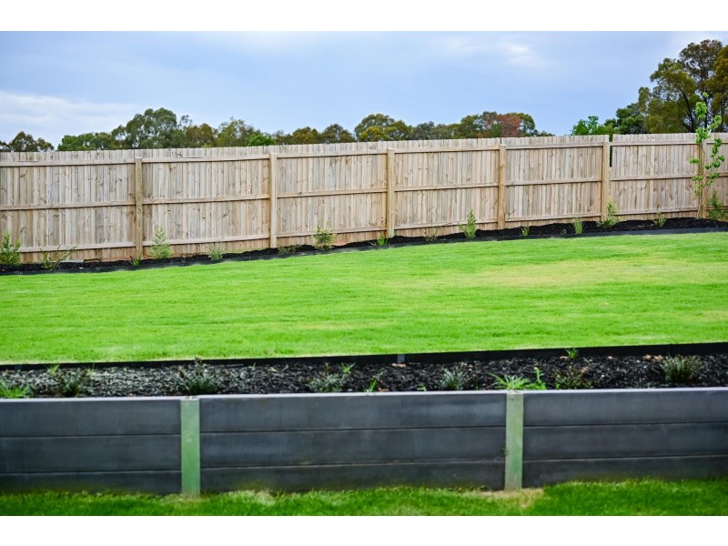 10 Zeil Circuit, Thurgoona NSW 2640