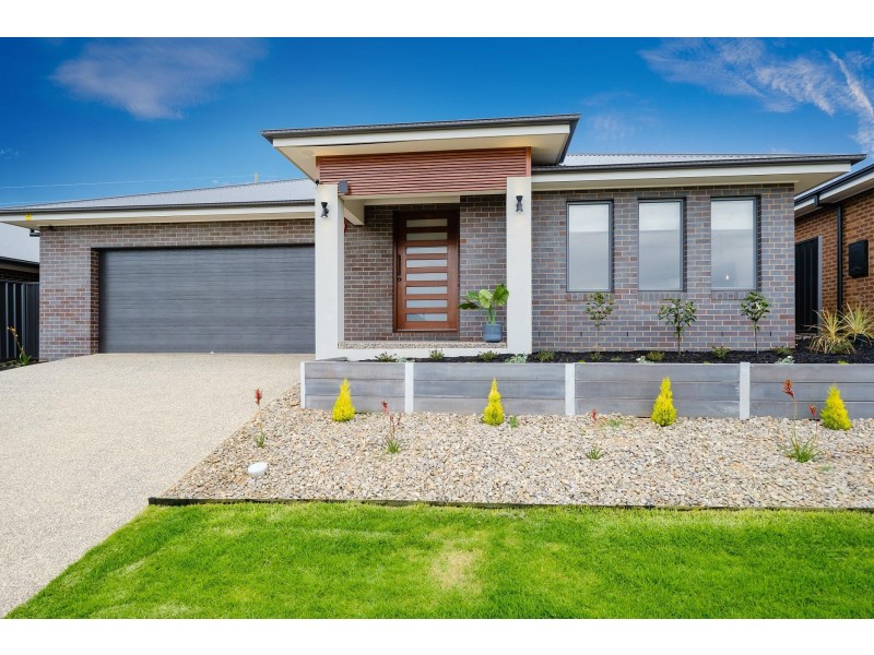 14 Zeil Circuit, Thurgoona NSW 2640