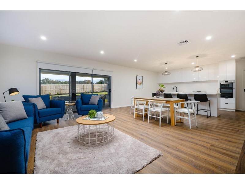 14 Zeil Circuit, Thurgoona NSW 2640